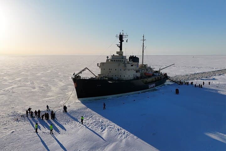 From Tornio: Icebreaker Sampo Cruise with icefloating program