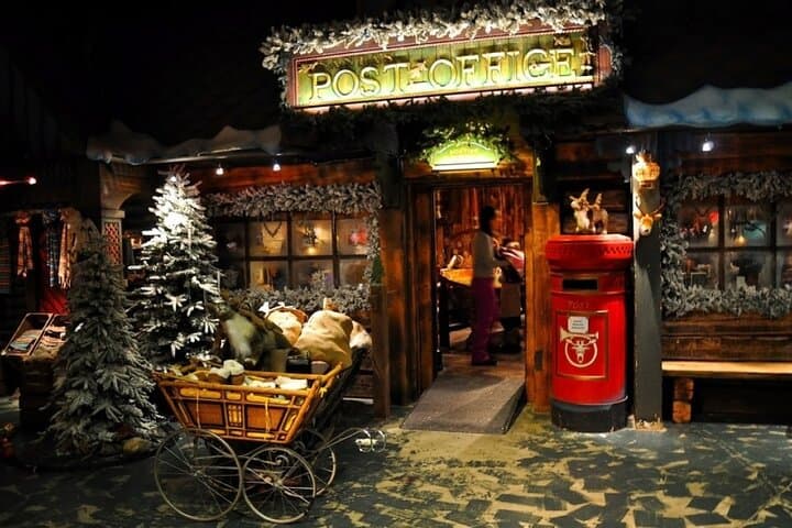 Santa Park Guided Tour and Meet with Santa in Finland