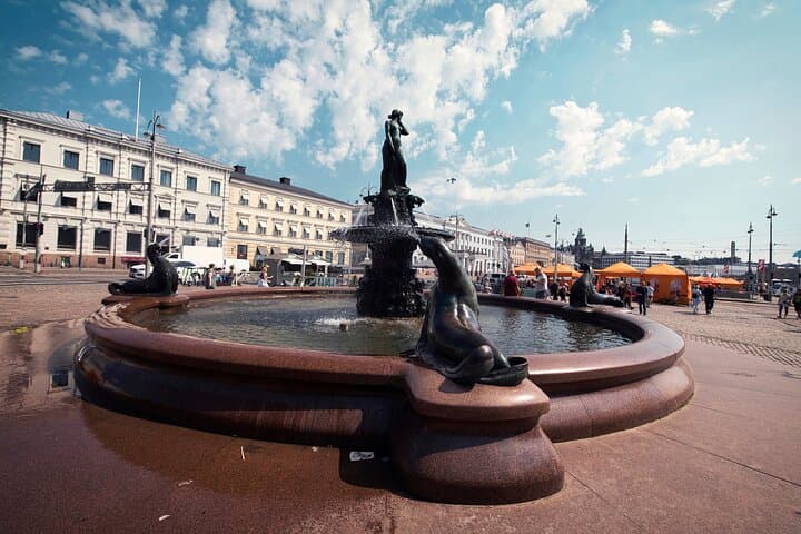 Helsinki Senate Square Private Walking Tour