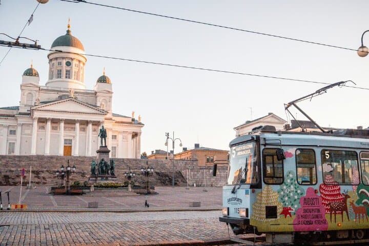 Best of Helsinki: Private Walking Tour (3 Hours)