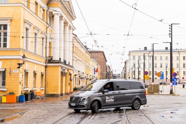 PREMIUM Airport & City Transfers Helsinki*****