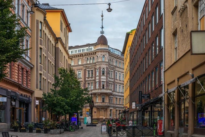 Helsinki Private Luxury Tour: VIP Car & Tailor-Made Itinerary