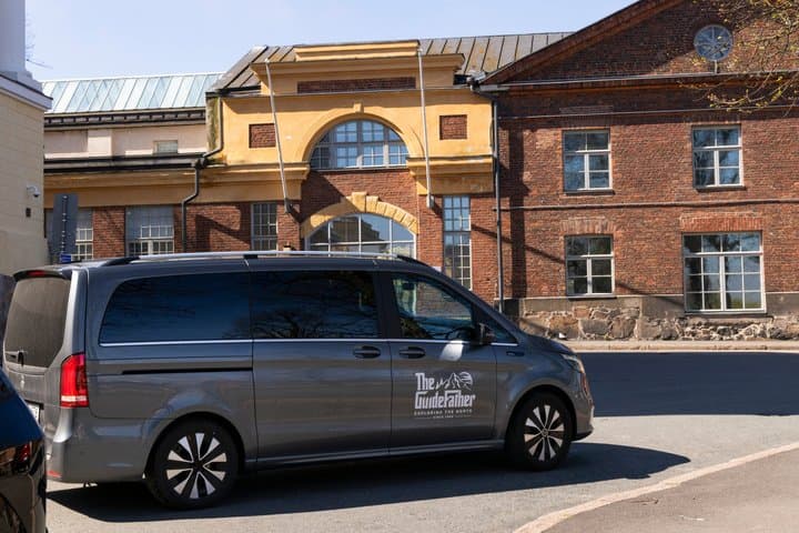 The Executive Helsinki Transfer*****
