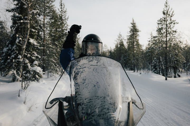 Full Day Snowmobile Activity in Rovaniemi