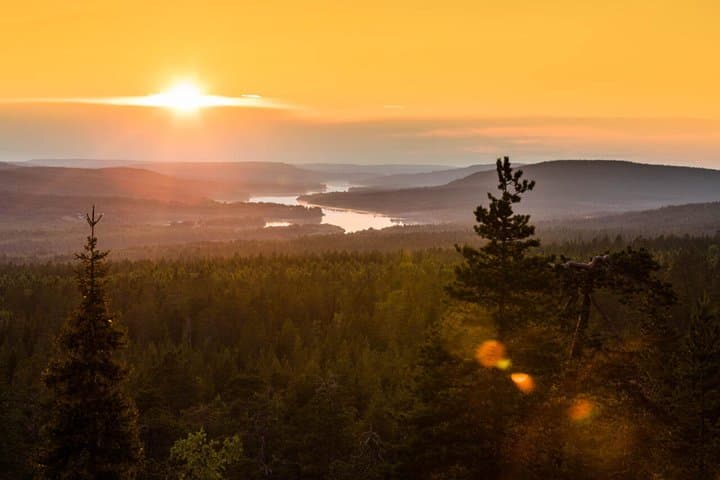 Rovaniemi Midnight Sun Instagram Tour to Kings Lean to Lookout