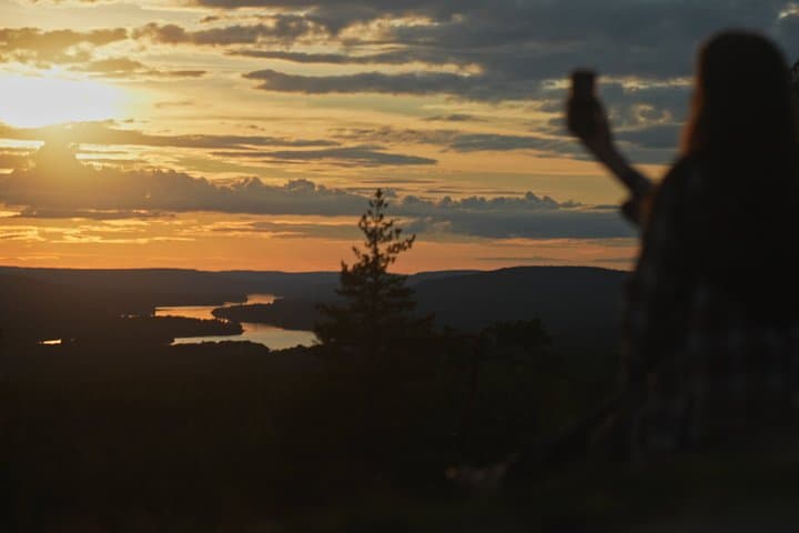 Rovaniemi Midnight Sun Instagram Tour to Kings Lean to Lookout