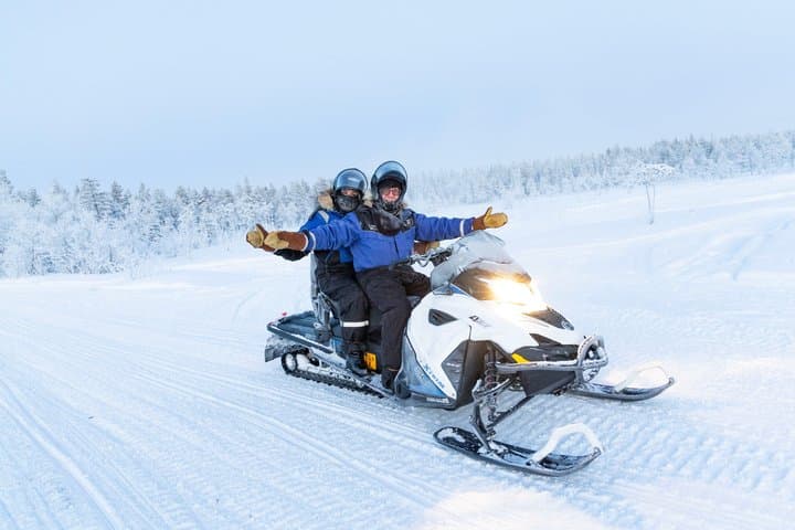 Snowmobile Safari in the Arctic Nature - Rovaniemi