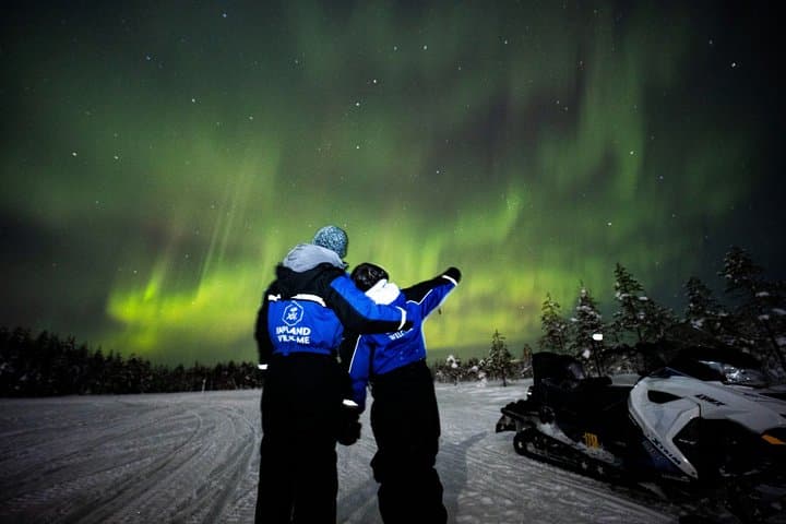 Hunting Northern Lights by Snowmobile - Rovaniemi