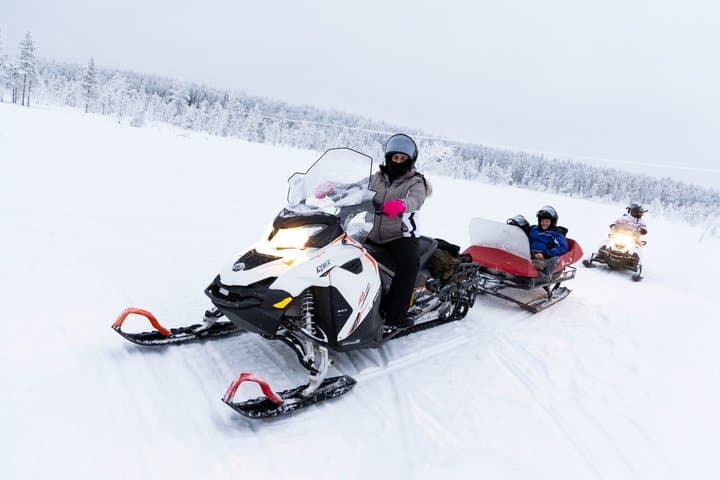 Santa Claus Safari with Snowmobile - Rovaniemi