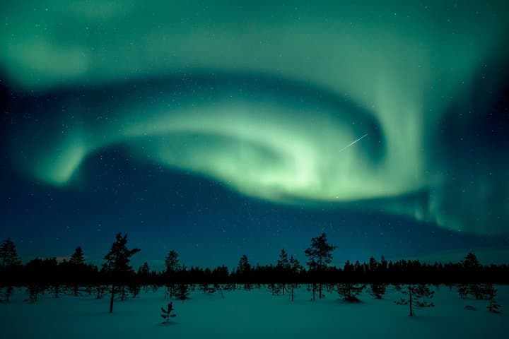 Northern Lights Hunt Arctic Wonders Up to 2 Hours