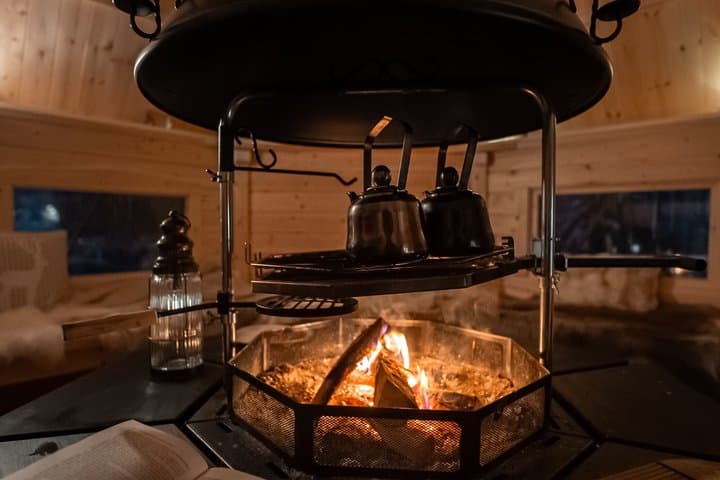 Rovaniemi: Snowmobile, Ice Fishing & Reindeer Experience