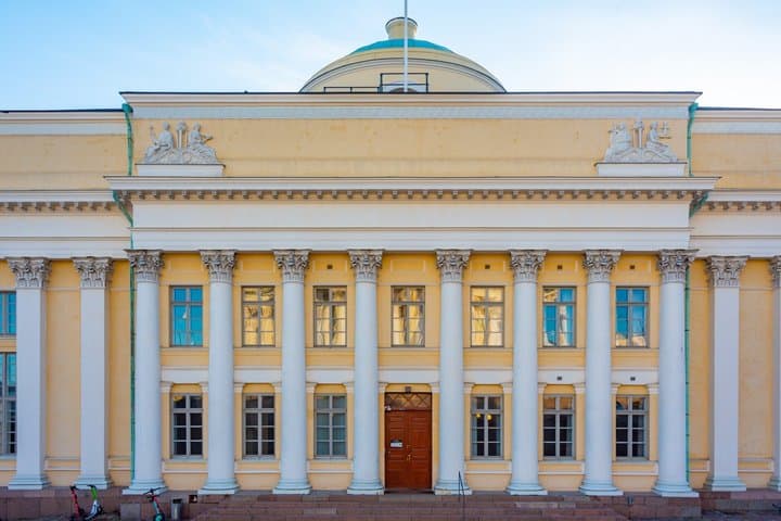 Helsinki Private Guided Finland Country History Tour