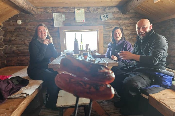 Guided Hike to Kivalot Hills and Jager Cabin