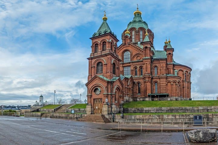 Helsinki Movie and TV Sites Private Guided Walking Tour