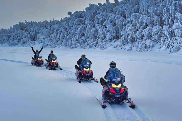 Twilight Backcountry Snowmobile Tour from Rovaniemi