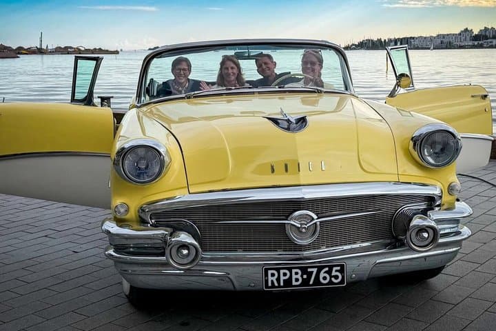 Classic Car Sightseeing Ride in Helsinki and Nuuksio with Locals