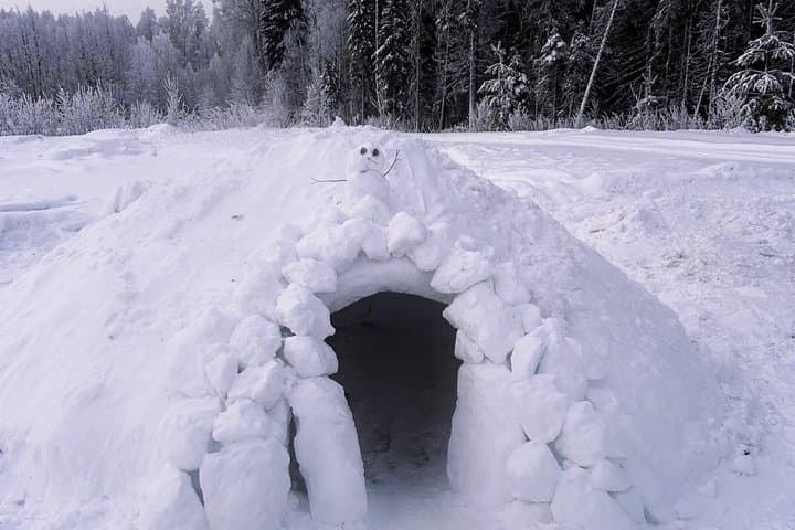 Build Your Own Snow Igloo – Arctic Overnight Experience