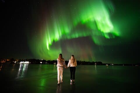 Northern Lights in autumn, viewed from the ice