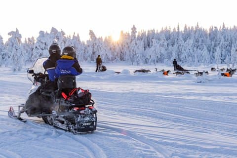 Snowmobile Safari to Husky Farm - Rovaniemi