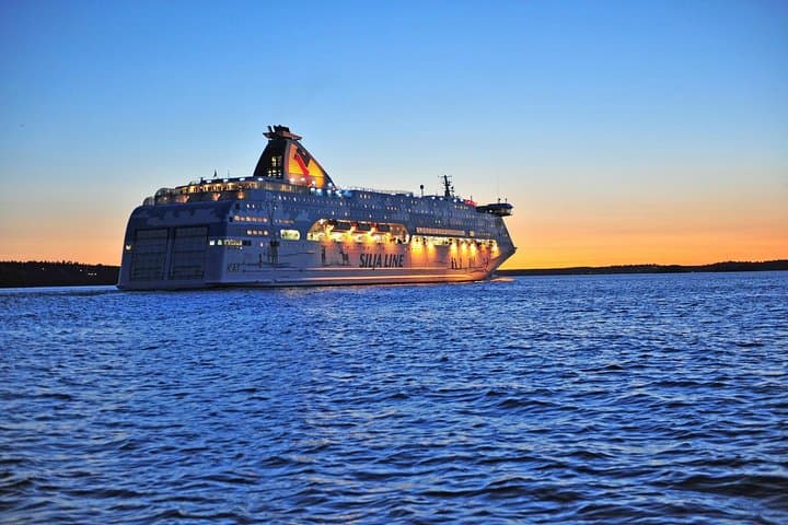 Ferry To tallinn