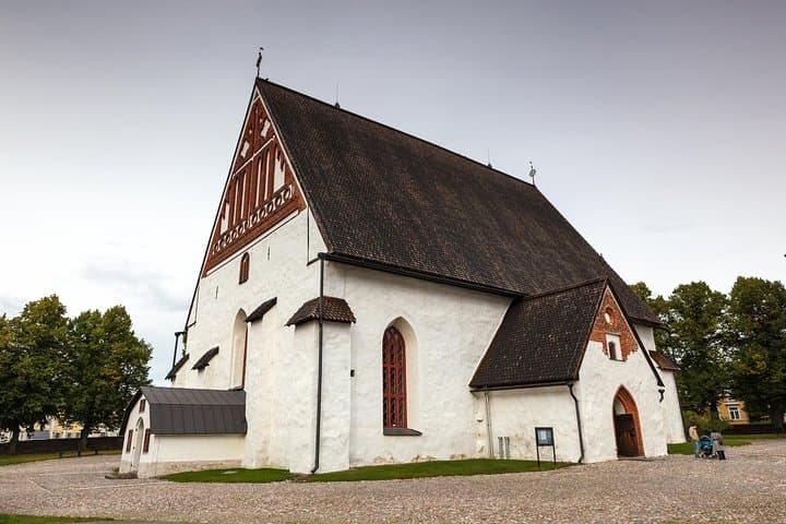 Helsinki Highlight and Porvoo Day Sightseeing Tour