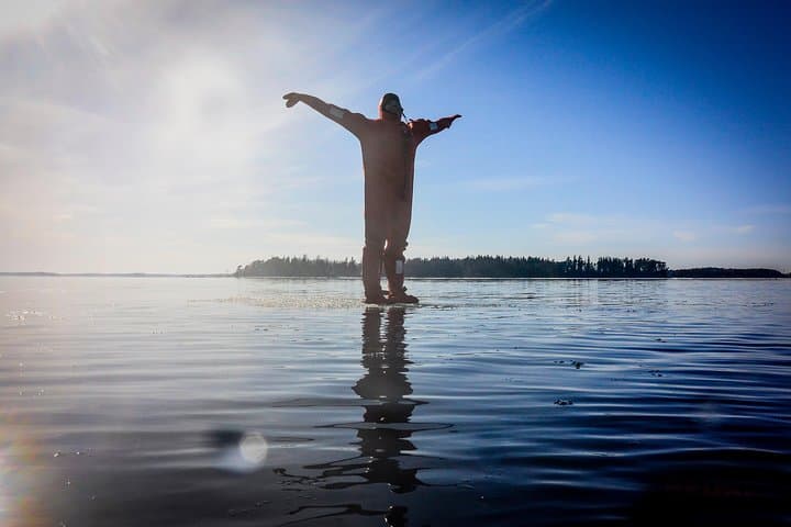 Walk on ice rafts!