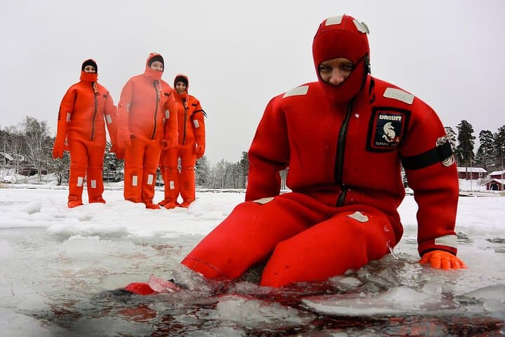 Redrib survival suit experience