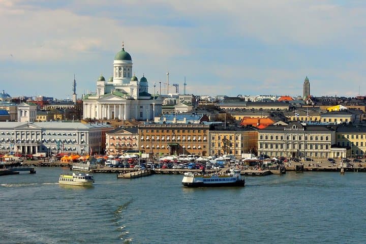 Explore Helsinki in 60 minutes with a Local