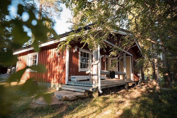 Private Lappish evening in the wilderness with traditional sauna and dinner
