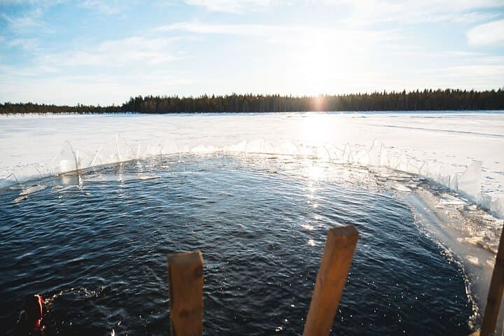 Daytime Arctic Ice-Floating in Rovaniemi, Small-Group