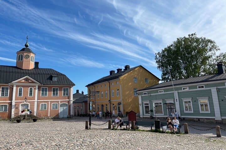 Helsinki Highlights and Porvoo tour