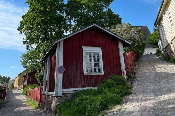 Helsinki Highlights and Porvoo tour