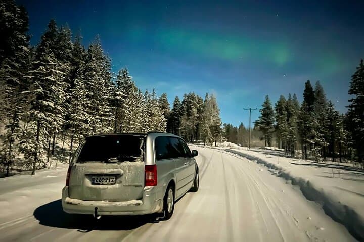 Private guided tour from Rovaniemi to Kakslauttanen