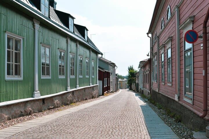 Helsinki & Porvoo in 4 Hours – A Private Luxury Tour