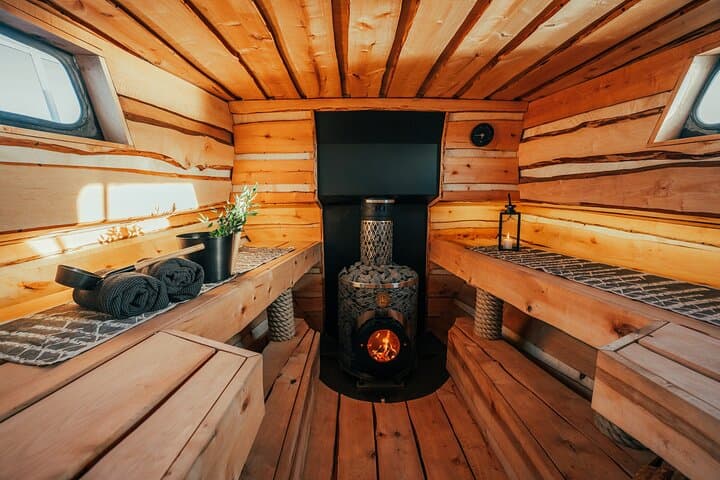 3 Hours Private Sauna Cruise in Helsinki