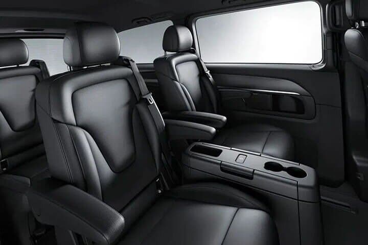 Private Transfer from Helsinki Port to Helsinki City by Minivan