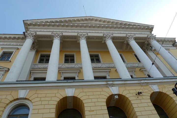 Private walking tour in Helsinki