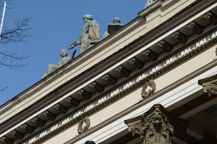 Private walking tour in Helsinki
