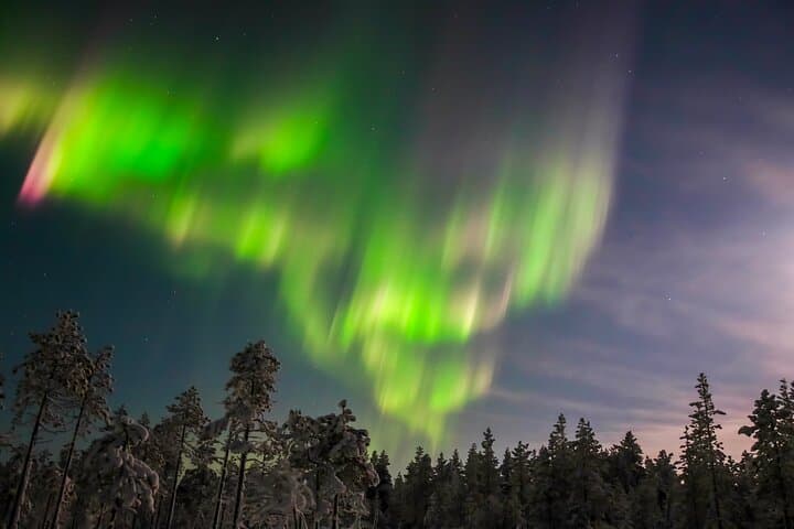 Northern Lights Hunting Photo Tour in Ylläs