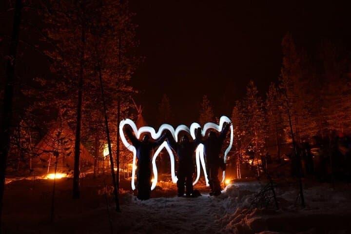 Northern Lights Hunting Photo Tour in Ylläs