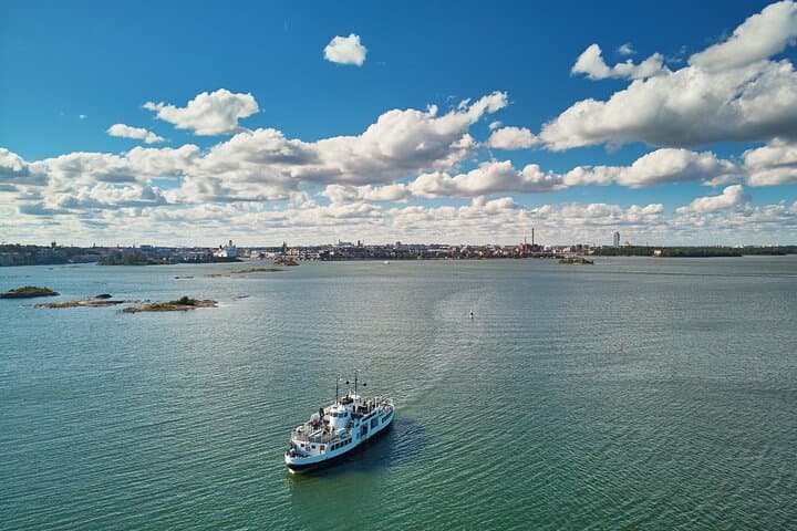 Helsinki Old Town Tour with Archipelago Boat Cruise Tickets