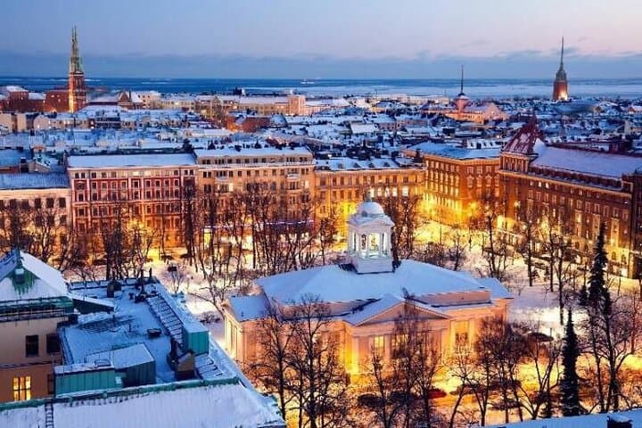 Exclusive Guided Helsinki VIP Tour by Mercedes V class