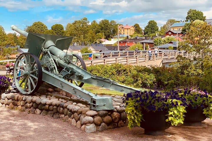 Unique Private Tour Helsinki and Porvoo by Lux Car with Guide