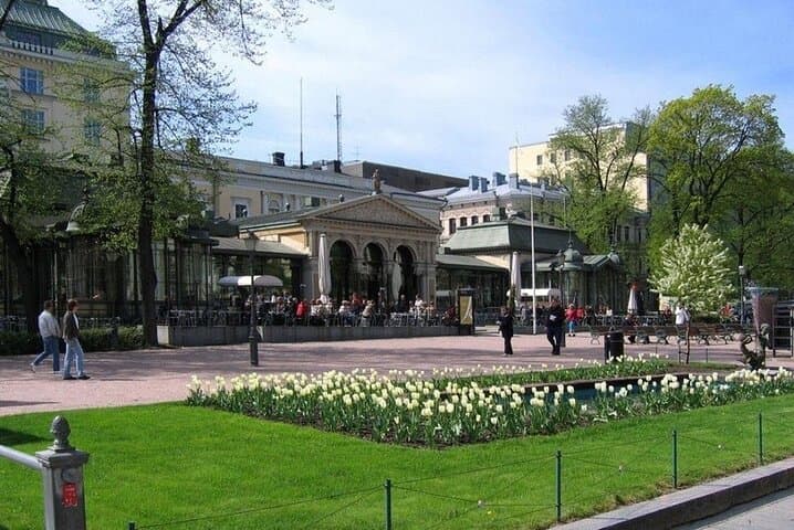 VIP Tour Helsinki by Mercedes Vclass with Private Guide