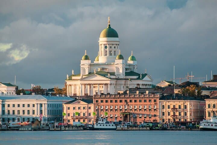 Best of Helsinki: Small Group Walking Tour (Max 10, 3 Hours)