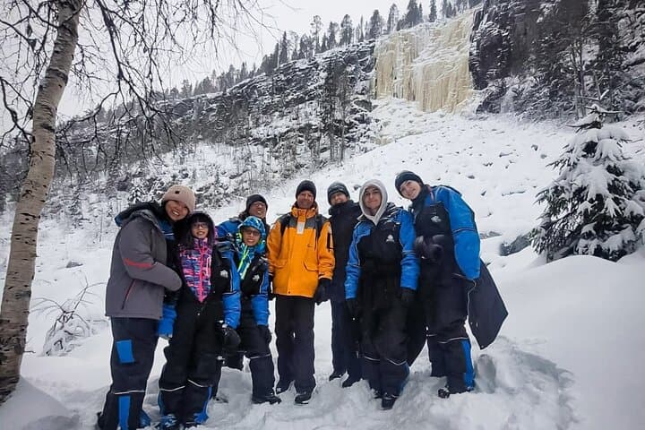Rovaniemi: Korouoma Canyon & Frozen Waterfalls Tour with BBQ