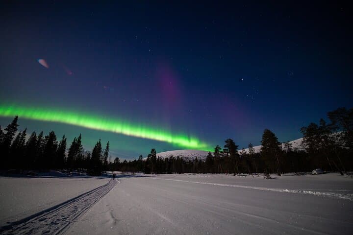 Small Group: Northern Lights Hunt 4x4 SUV - Aurora guarantee
