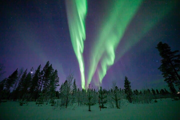 Small Group: Northern Lights Hunt 4x4 SUV - Aurora guarantee