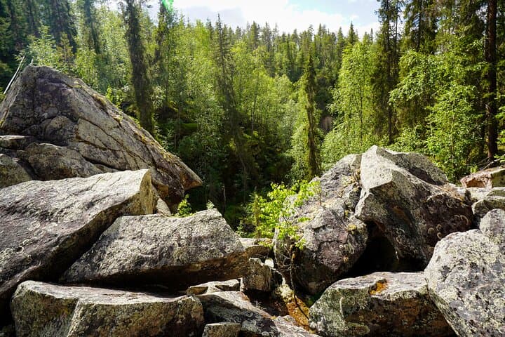Auttiköngäs Wilderness Hike