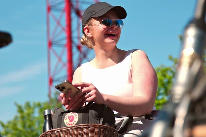 Tampere Scenic Bike Tour with Sauna and Local Flavors